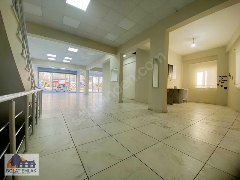 Yukarı Akdo Ana Cadde Üzeri 16m Cepheli, 3 Katlı, 585m² Dükkan — fotoğraf 14