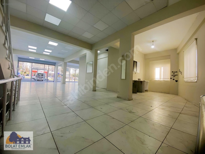 Yukarı Akdo Ana Cadde Üzeri 16m Cepheli, 3 Katlı, 585m² Dükkan — fotoğraf 18