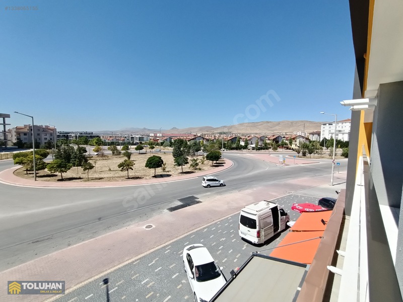 Toluhan'dan Fırat Caddesinde Aidat Dahil Eşyalı Lüx 2+1 Kiralık — fotoğraf 5