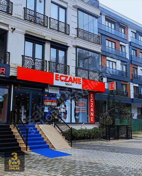 Çekmeköy Taşdelen'De Kiracılı Satılık 180M² Dükkan