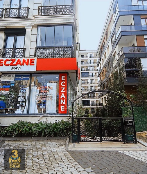 Çekmeköy Taşdelen'de Kiracılı Satılık 180m² Dükkan — fotoğraf 2
