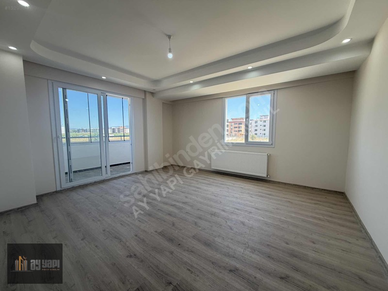 Ay Yapıdan Muratbeyde Kiralık 2+1 Daire — fotoğraf 3