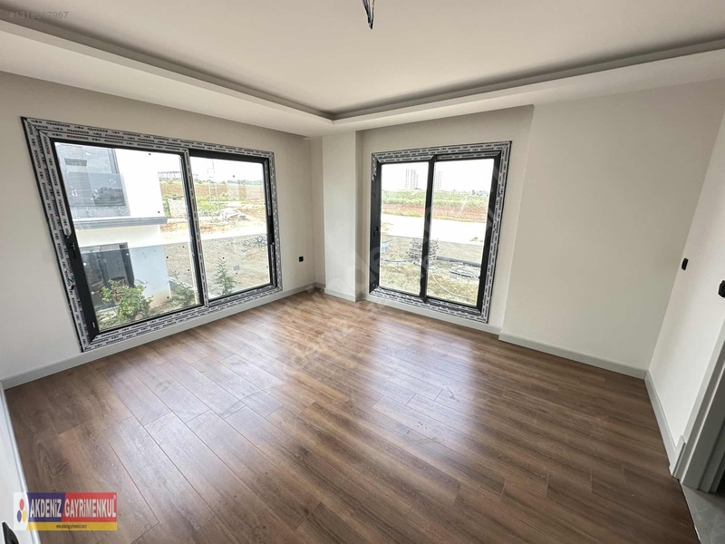 Bulvar'a Yakın Site İçi Yerden Isıtmalı Sıfır Lüks Villa — fotoğraf 10
