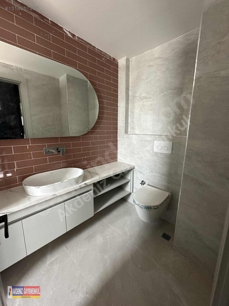 Bulvar'a Yakın Site İçi Yerden Isıtmalı Sıfır Lüks Villa — fotoğraf 18