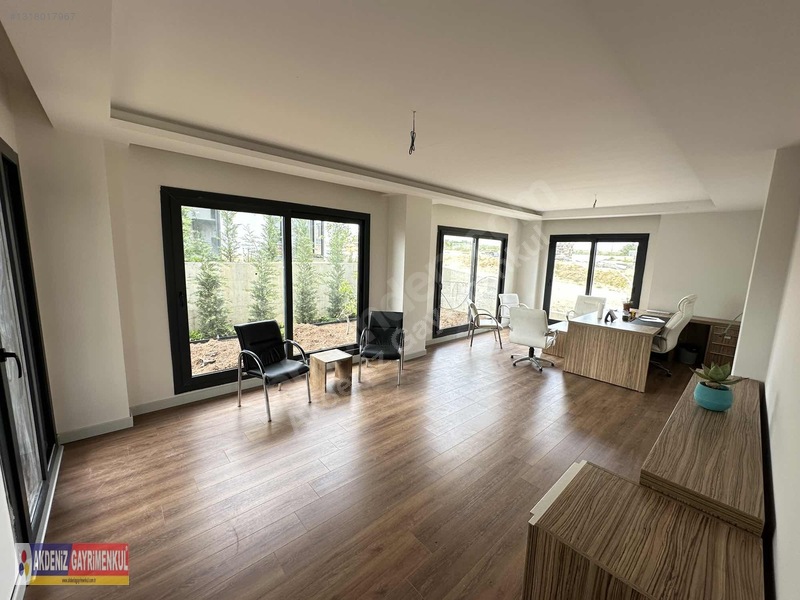 Bulvar'a Yakın Site İçi Yerden Isıtmalı Sıfır Lüks Villa — fotoğraf 24