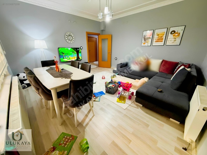 Şehitler Caddesinde Full Yapılı Kat Konumunda 3+1 Site Dairesi! — fotoğraf 2