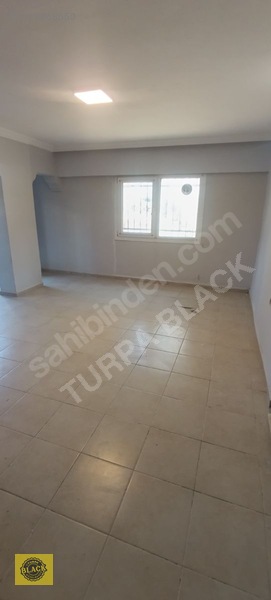 Turpablack Ten Güzelbahçe Sitelerde Kiralık Daire — fotoğraf 7