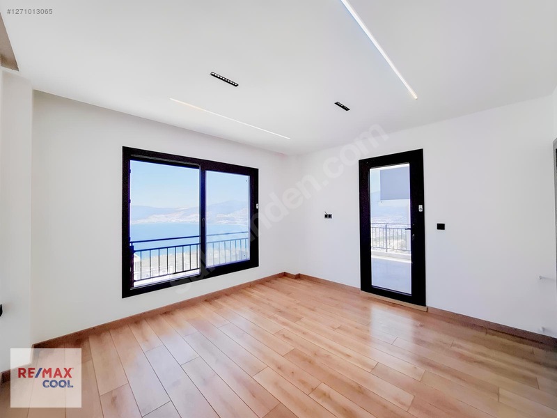 Akbük'te Full Deniz Manzaralı Satılık Villa !! — fotoğraf 17