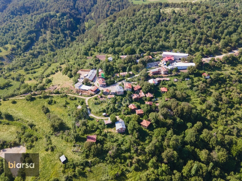 Bolu Mudurnu'da Köyiçi 484 M² İmarlı Parsel Doğa İçerisinde — fotoğraf 3