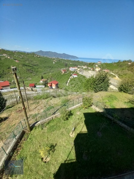 Fibi'den Tirebolu'da Deniz Ve Doğa Manzaralı 4 Katlı Bina + Arsa — fotoğraf 3