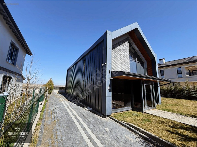 Salih Acar'dan Çamlıca'da Doğa İçinde Loft Mimari Özel Villa!! — fotoğraf 37
