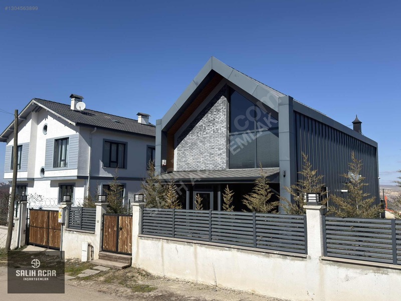 Salih Acar'dan Çamlıca'da Doğa İçinde Loft Mimari Özel Villa!! — fotoğraf 40