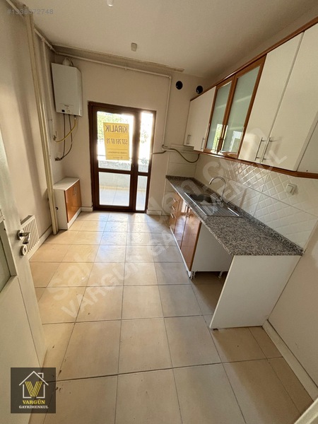 Vargün'den Cbü Kampüs Tokide Kiralık 3+1 Ara Kat Daire — fotoğraf 2