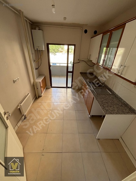 Vargün'den Cbü Kampüs Tokide Kiralık 3+1 Ara Kat Daire — fotoğraf 7