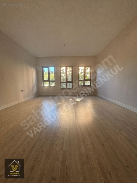 Vargün'den Cbü Kampüs Tokide Kiralık 3+1 Ara Kat Daire — fotoğraf 10