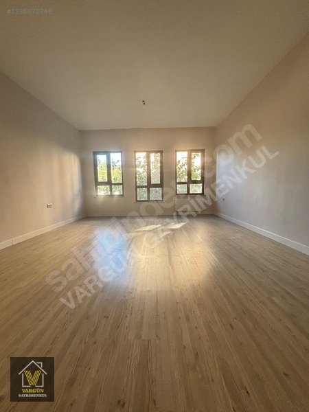 Vargün'den Cbü Kampüs Tokide Kiralık 3+1 Ara Kat Daire — fotoğraf 13