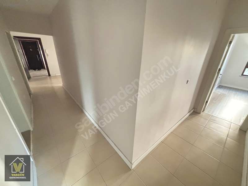 Vargün'den Cbü Kampüs Tokide Kiralık 3+1 Ara Kat Daire — fotoğraf 22