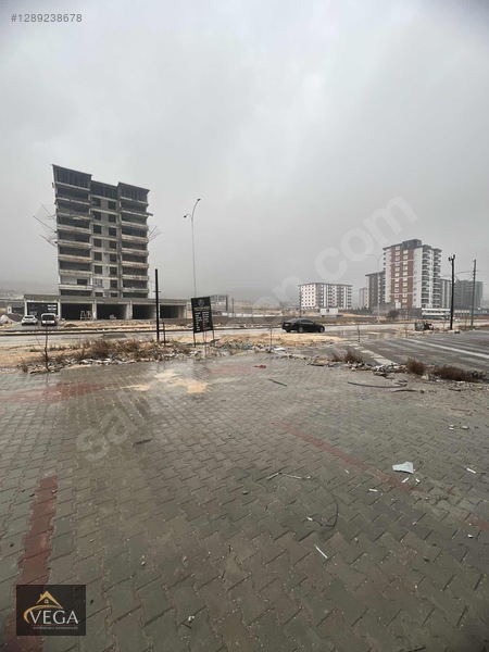 Vega Gayrimenkulden Ana Cadde Üstü Kiralık İşyeri — fotoğraf 3