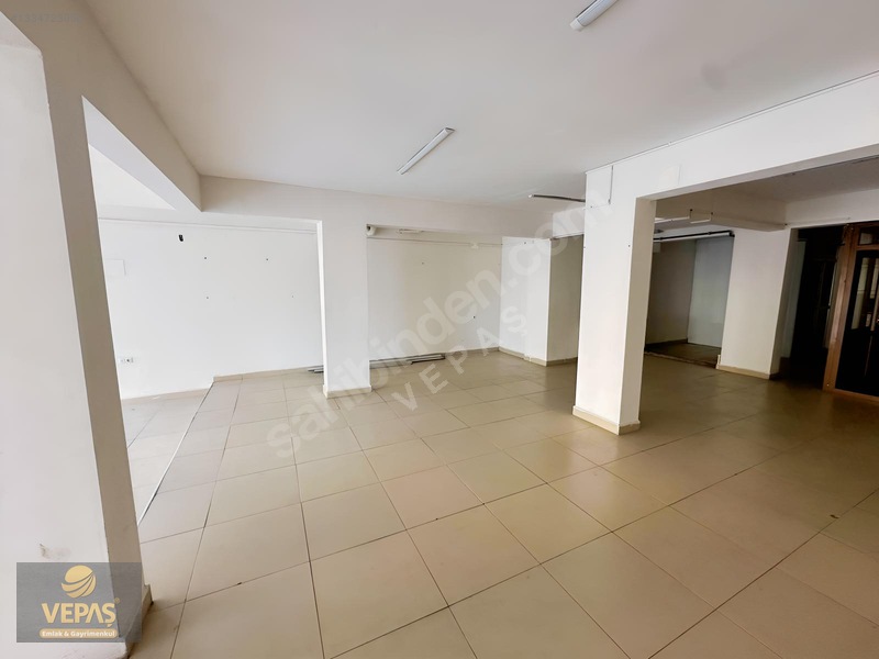 Vepaş'tan Cumhuriyet Mahallesi Kiralık Dükkân 115 M² — fotoğraf 9