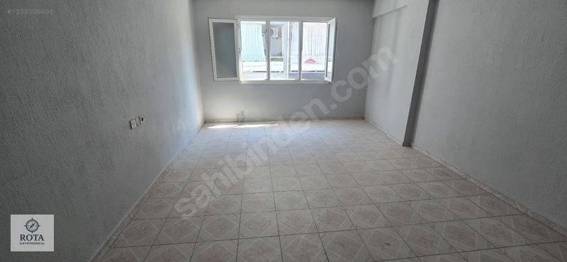 Buca Göksu'da Kiralık Geniş Daire — fotoğraf 5