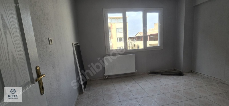 Buca Göksu'da Kiralık Geniş Daire — fotoğraf 11