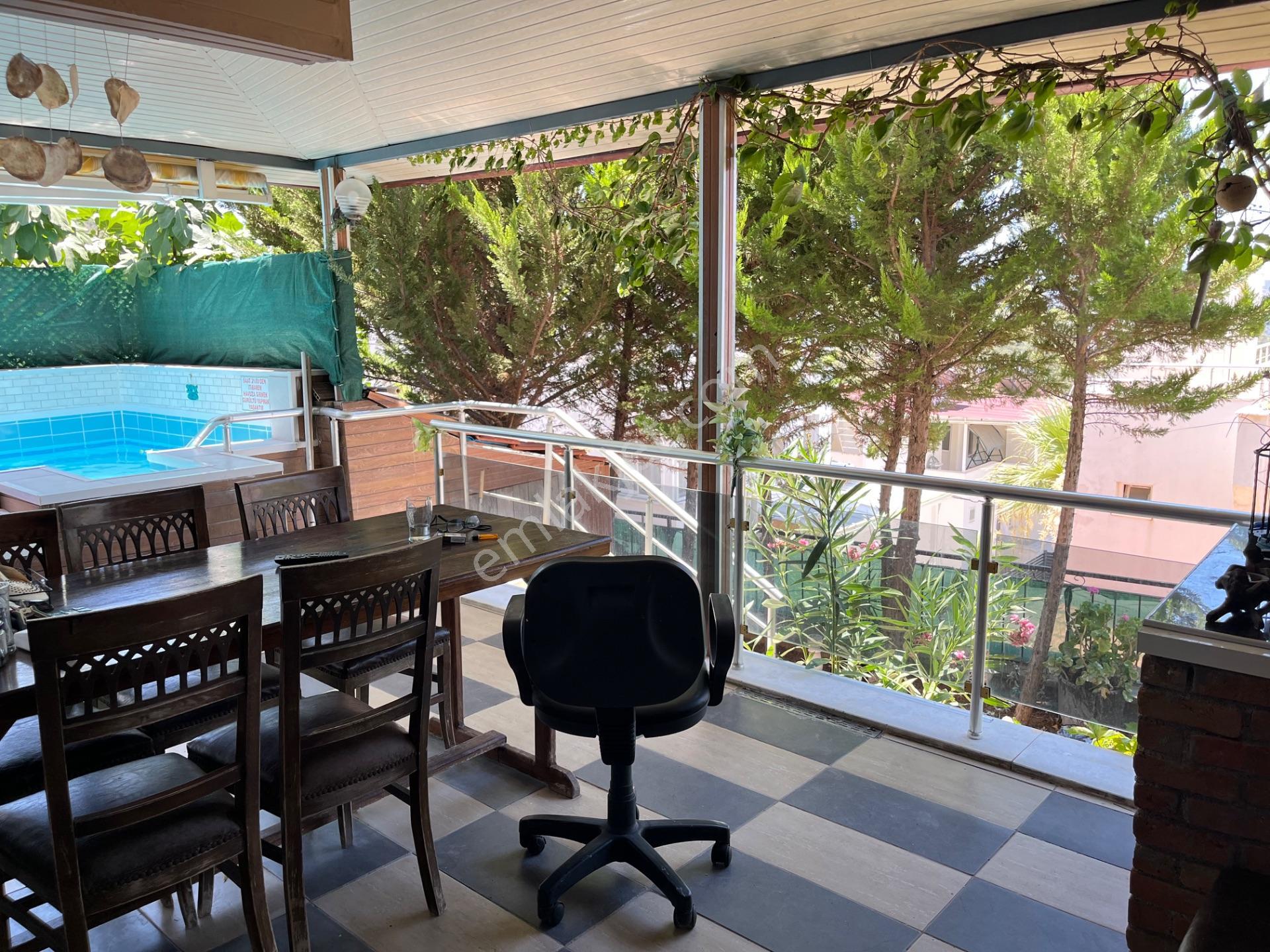 Site İçi Eşyalı Müstakil Havuzlu Villa — fotoğraf 3