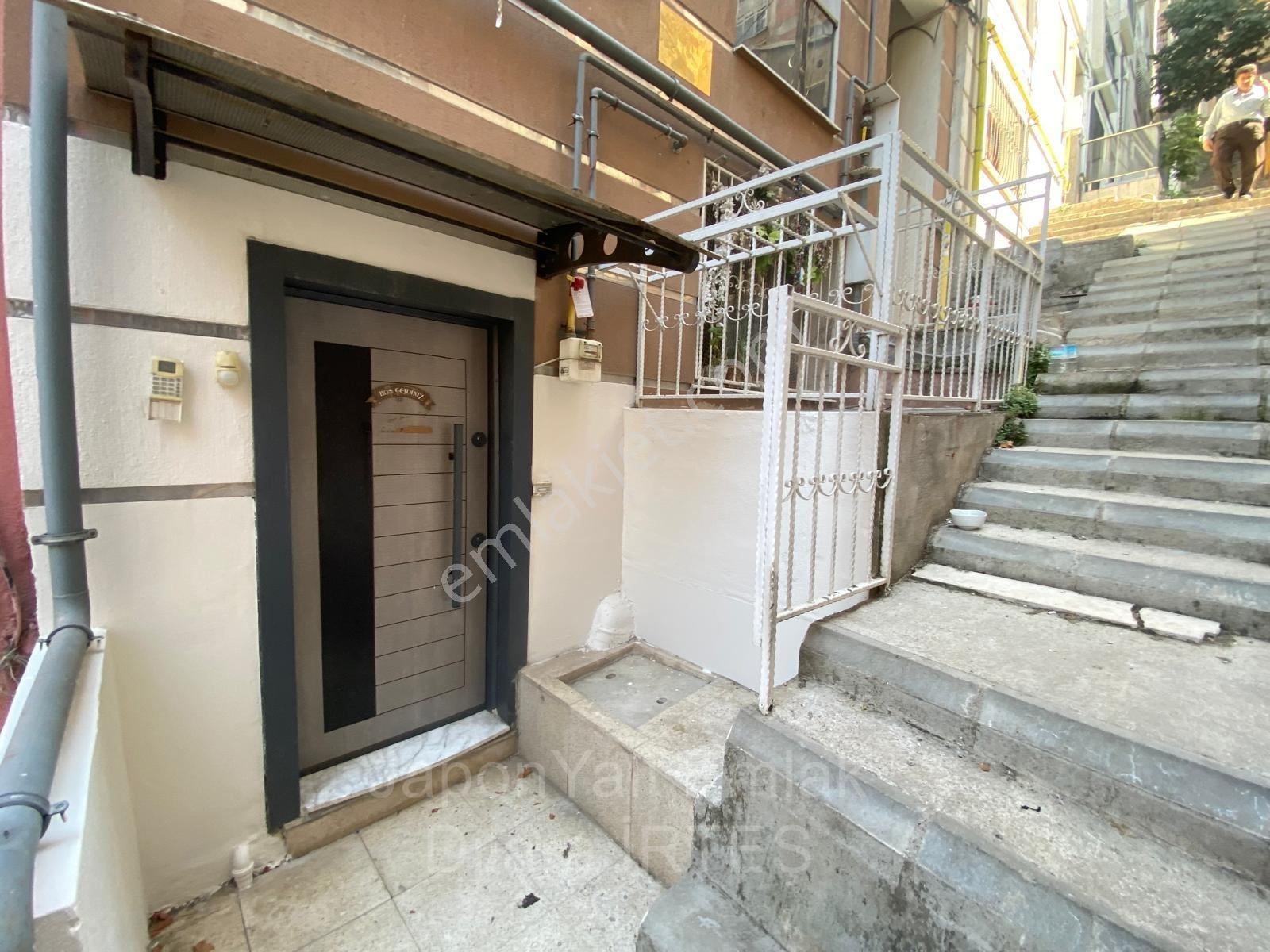 İzmir Karataşta Yeni Binada 2+1 Satılık Daire