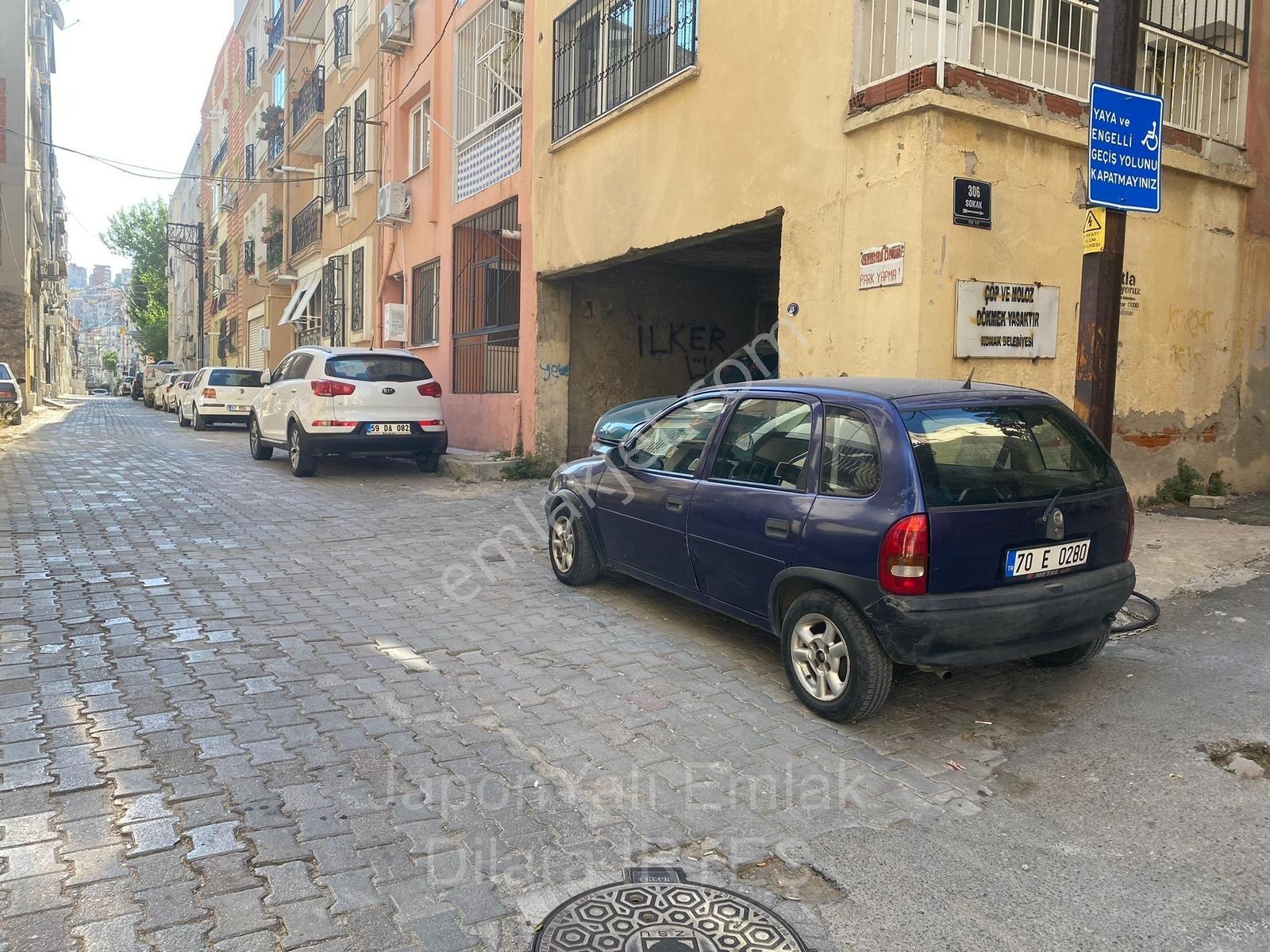 İzmir Karataşta Yeni Binada 2+1 Satılık Daire — fotoğraf 25