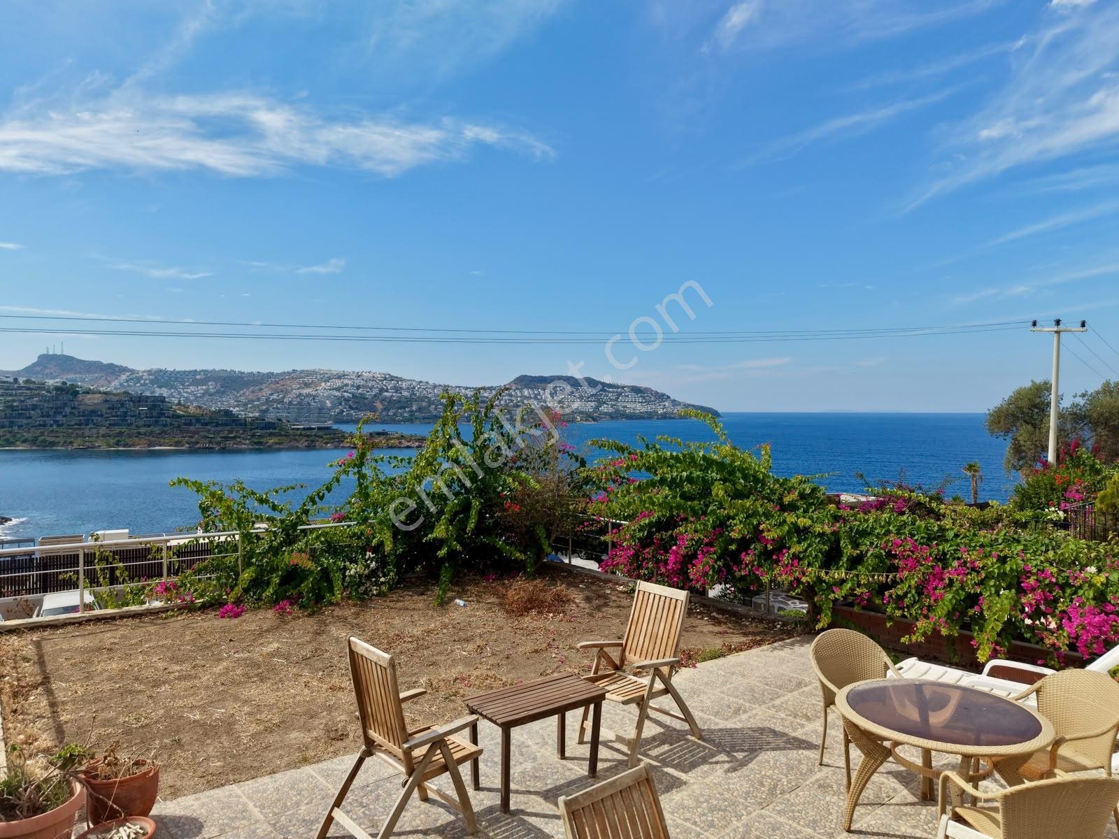 Gündoğan Deniz Manzaralı, Özel Plajlı, Bahçeli 4+1 Villa — fotoğraf 3