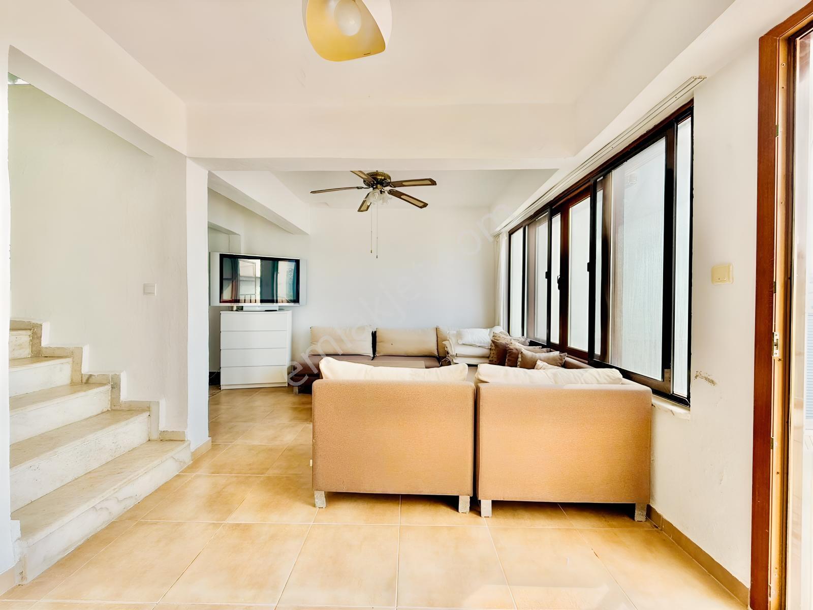 Gündoğan Deniz Manzaralı, Özel Plajlı, Bahçeli 4+1 Villa — fotoğraf 4
