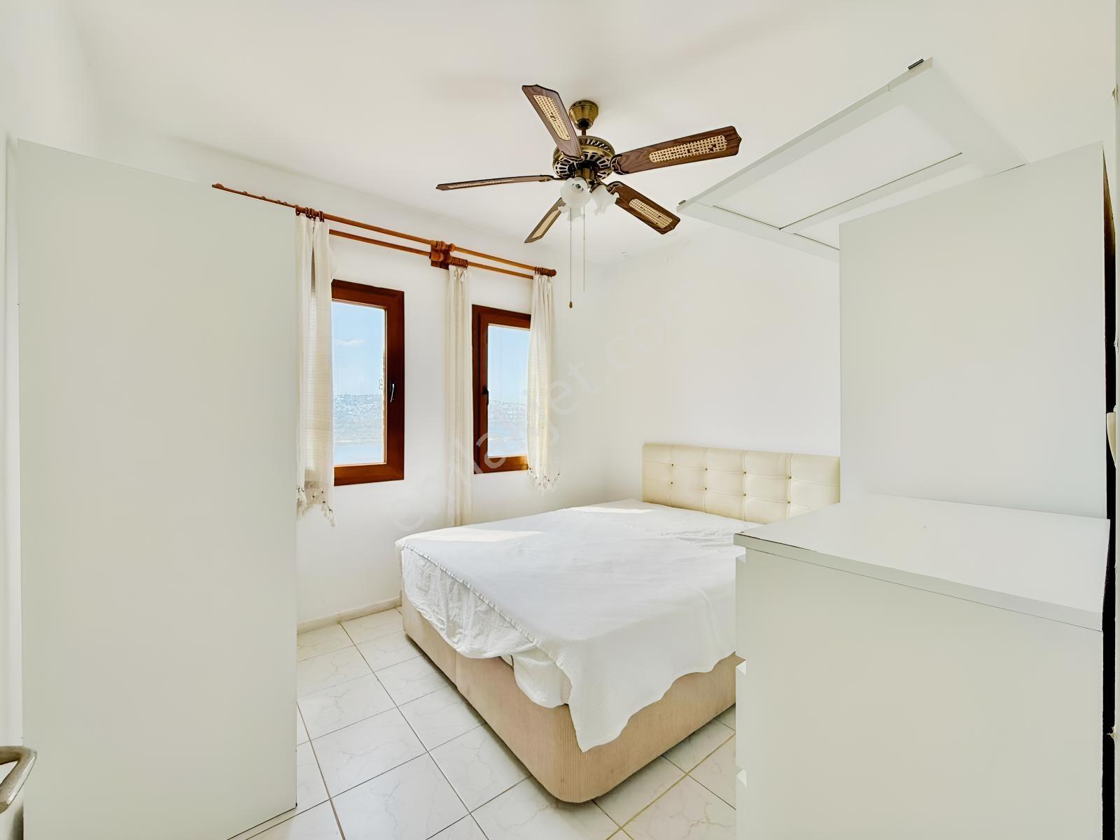 Gündoğan Deniz Manzaralı, Özel Plajlı, Bahçeli 4+1 Villa — fotoğraf 8