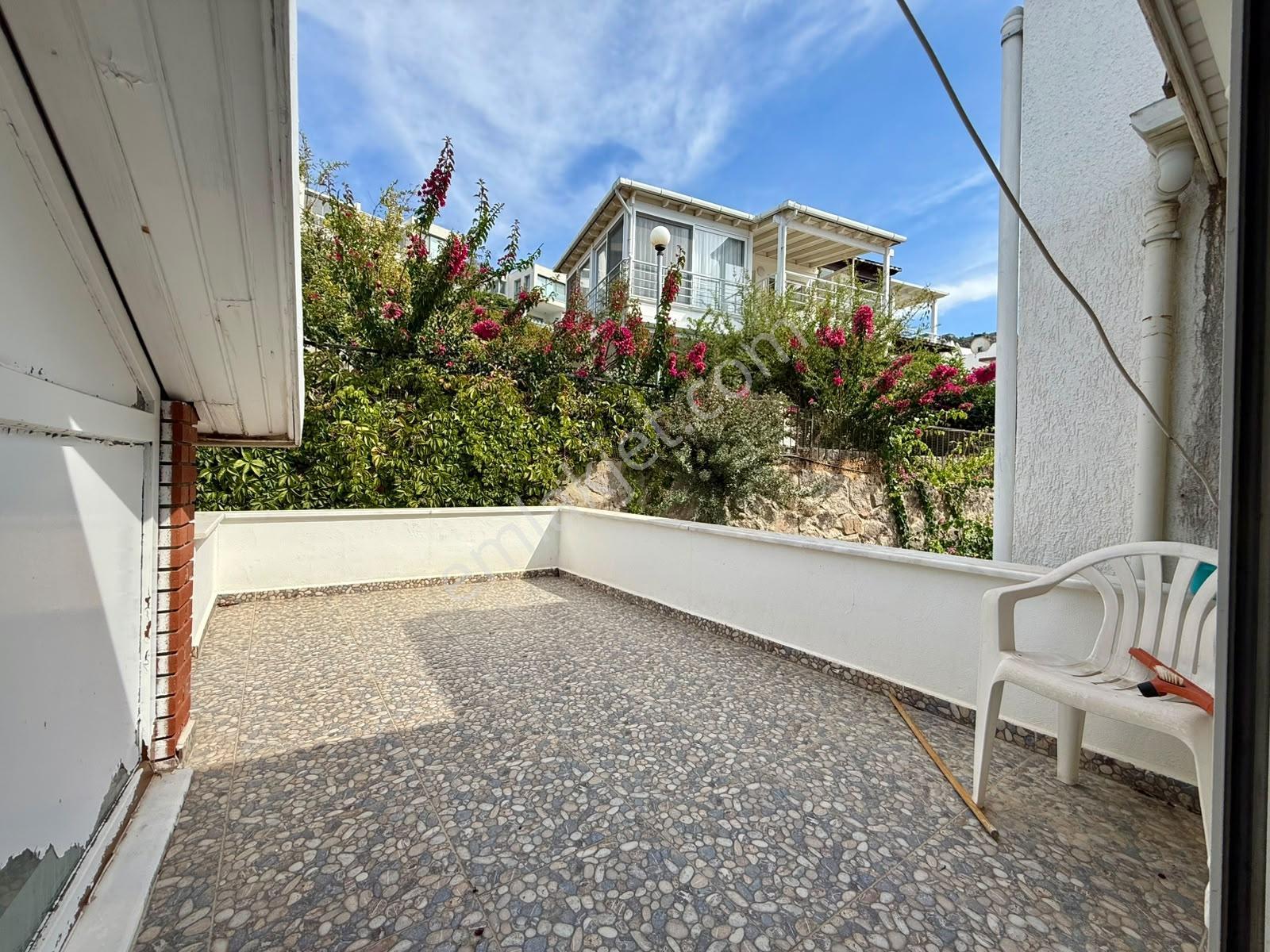 Gündoğan Deniz Manzaralı, Özel Plajlı, Bahçeli 4+1 Villa — fotoğraf 12