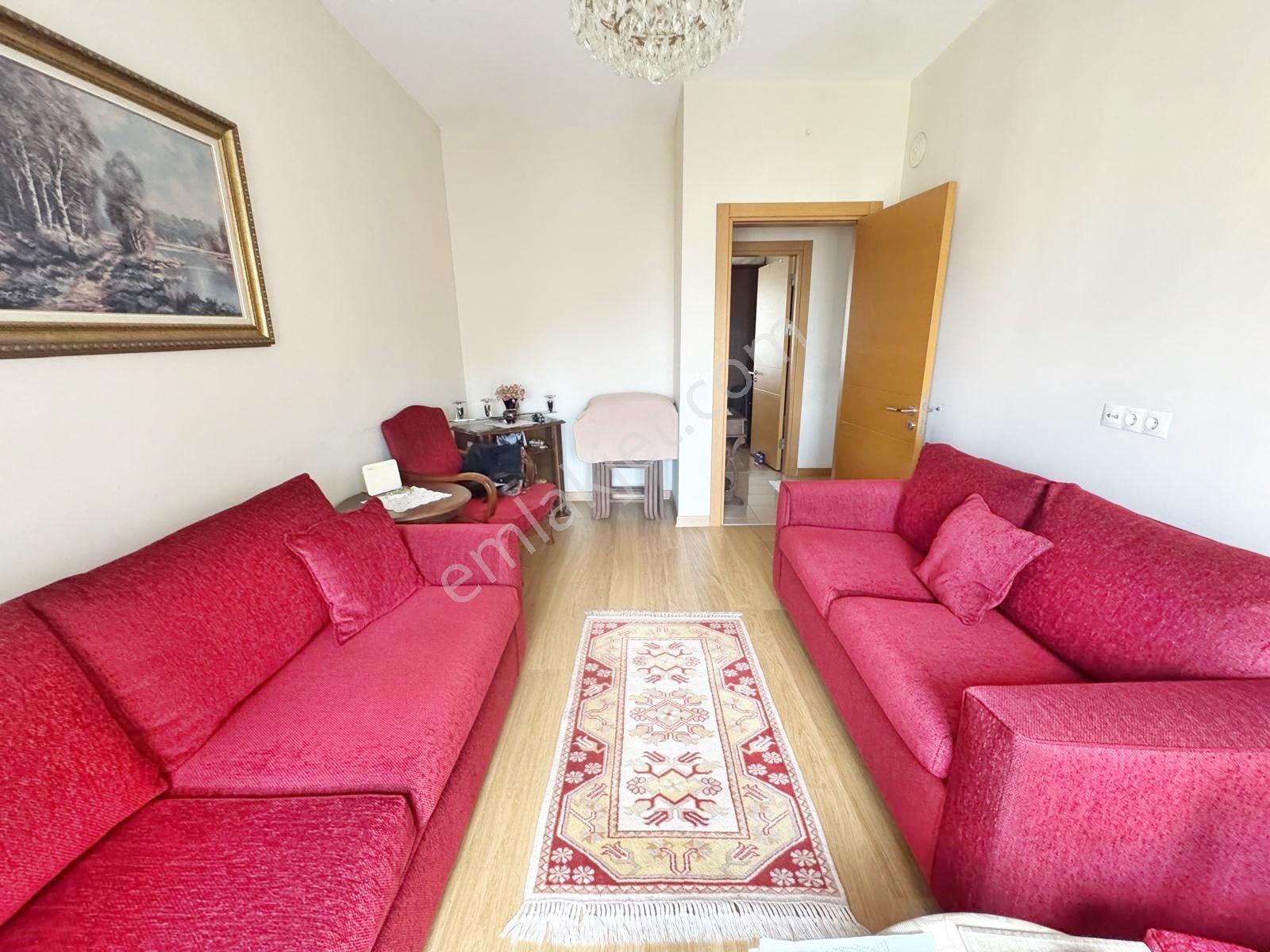 Hometown Gayrimenkulden Nish Adalarda Manzaralı Satılık 3+1 B — fotoğraf 22