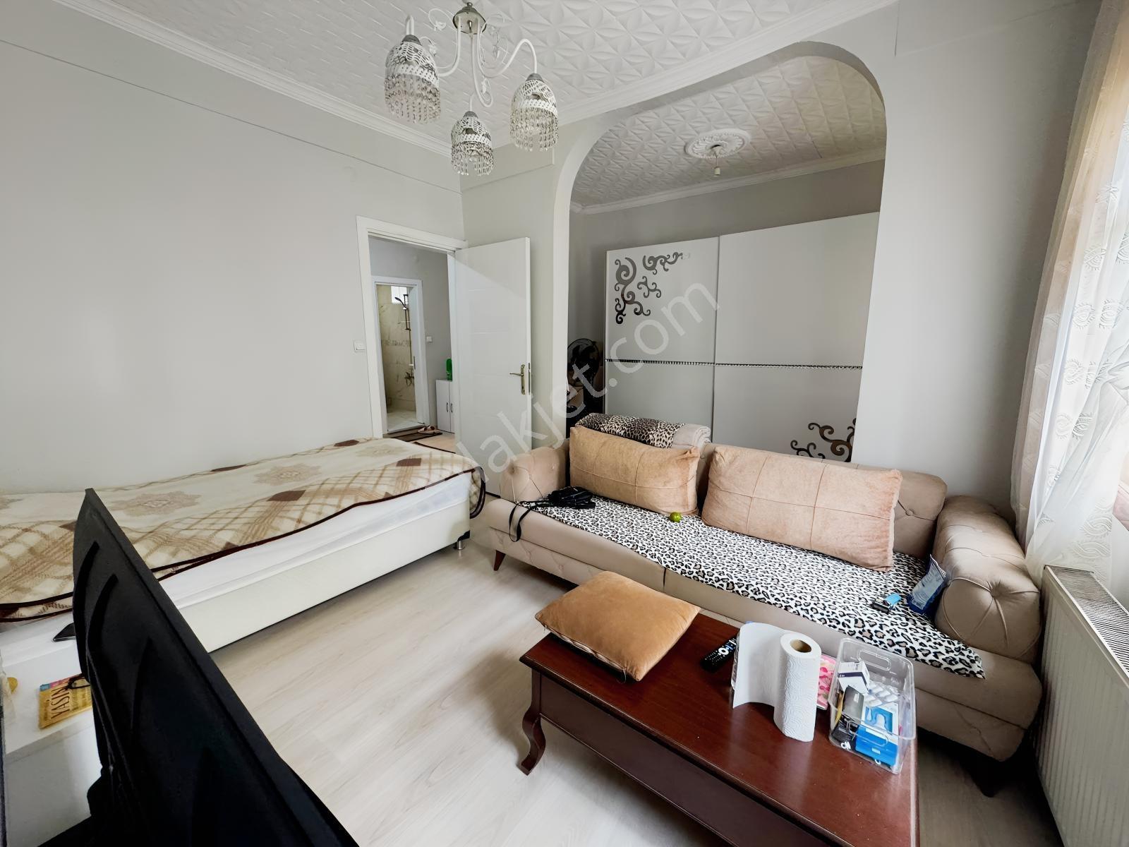 Beyoğlu Piyalepaşa Meydan'da 70m2 Arsa Üzerinde Bahçeli Ev — fotoğraf 9