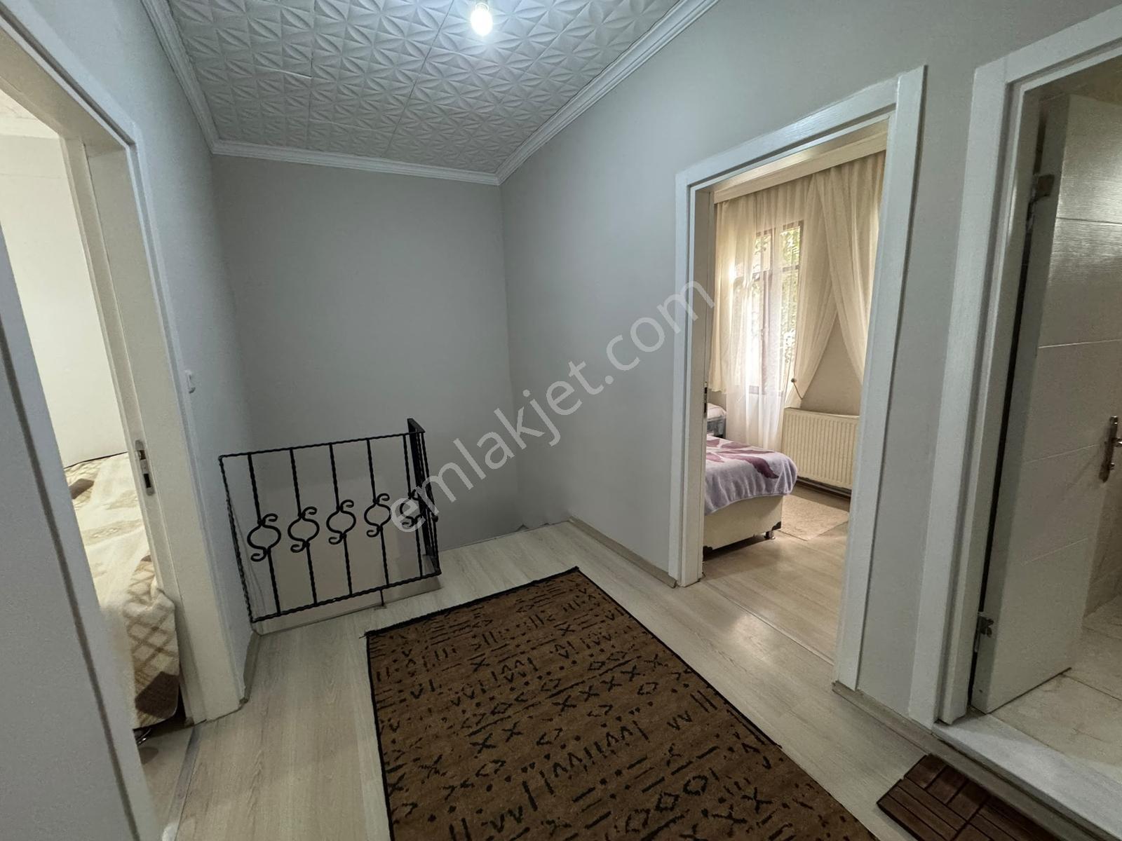 Beyoğlu Piyalepaşa Meydan'da 70m2 Arsa Üzerinde Bahçeli Ev — fotoğraf 19