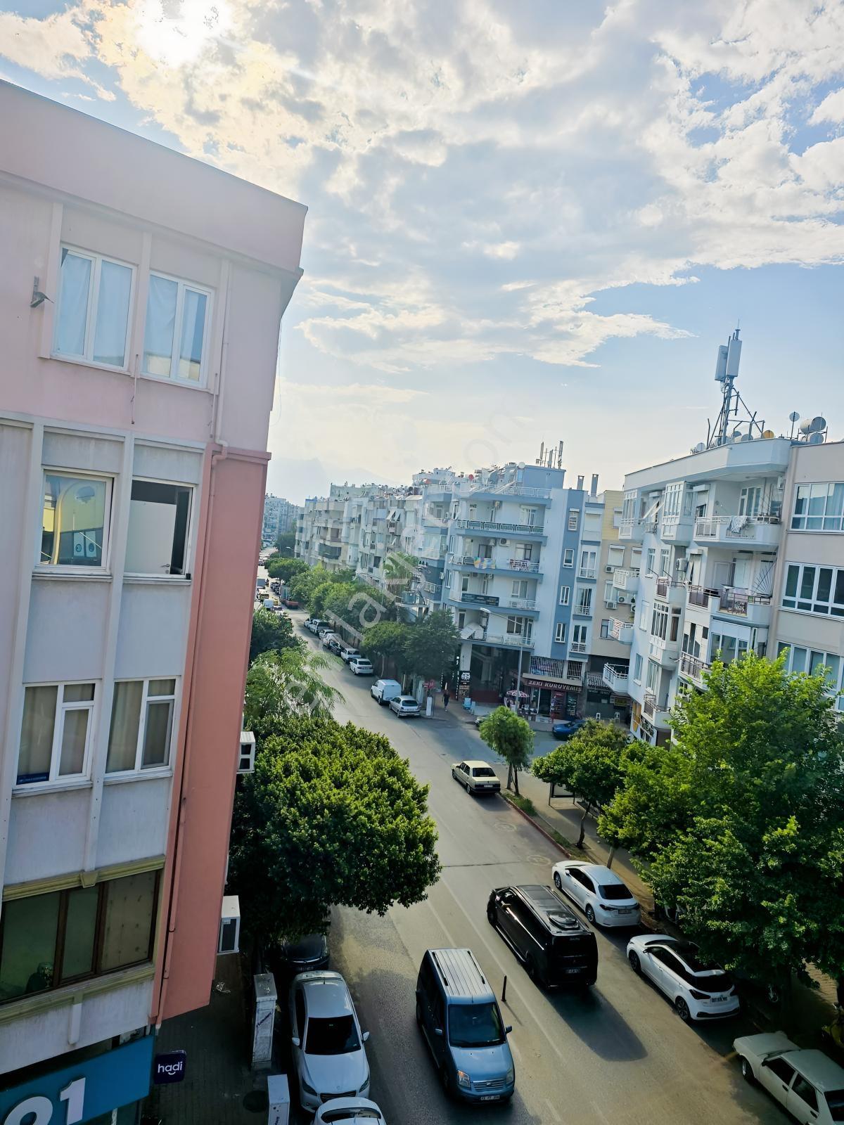 Muratpaşa Kışla Mah. Katta Otoparklı Satılık 3+1 Daire — fotoğraf 13