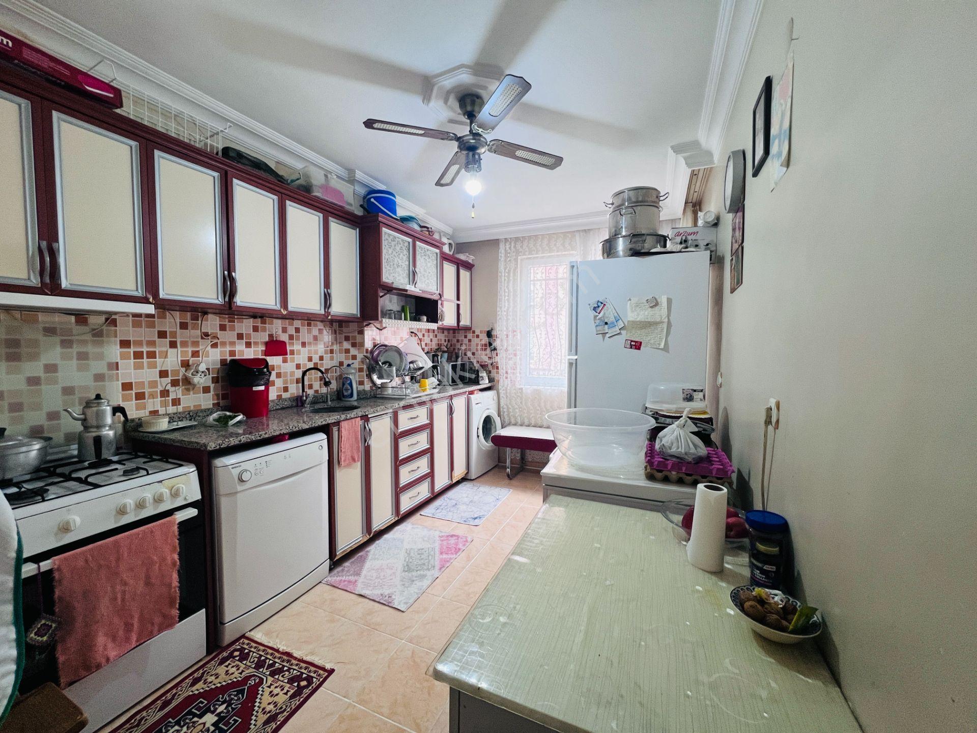 Kızıltoprakta Katta Güney Cepheli 2+1 Geniş Daire — fotoğraf 6