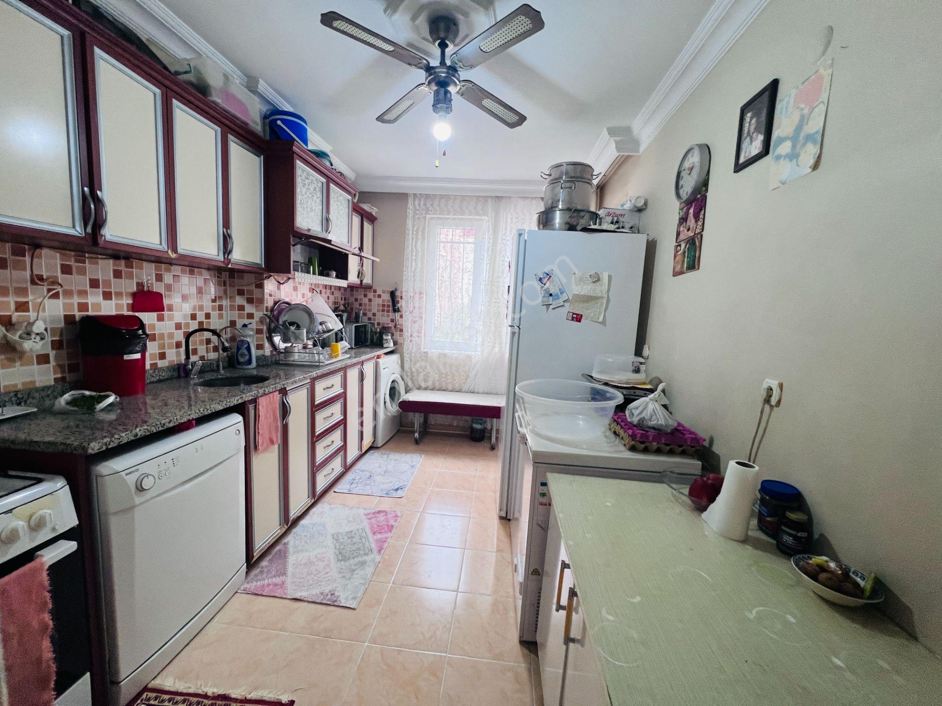 Kızıltoprakta Katta Güney Cepheli 2+1 Geniş Daire — fotoğraf 7