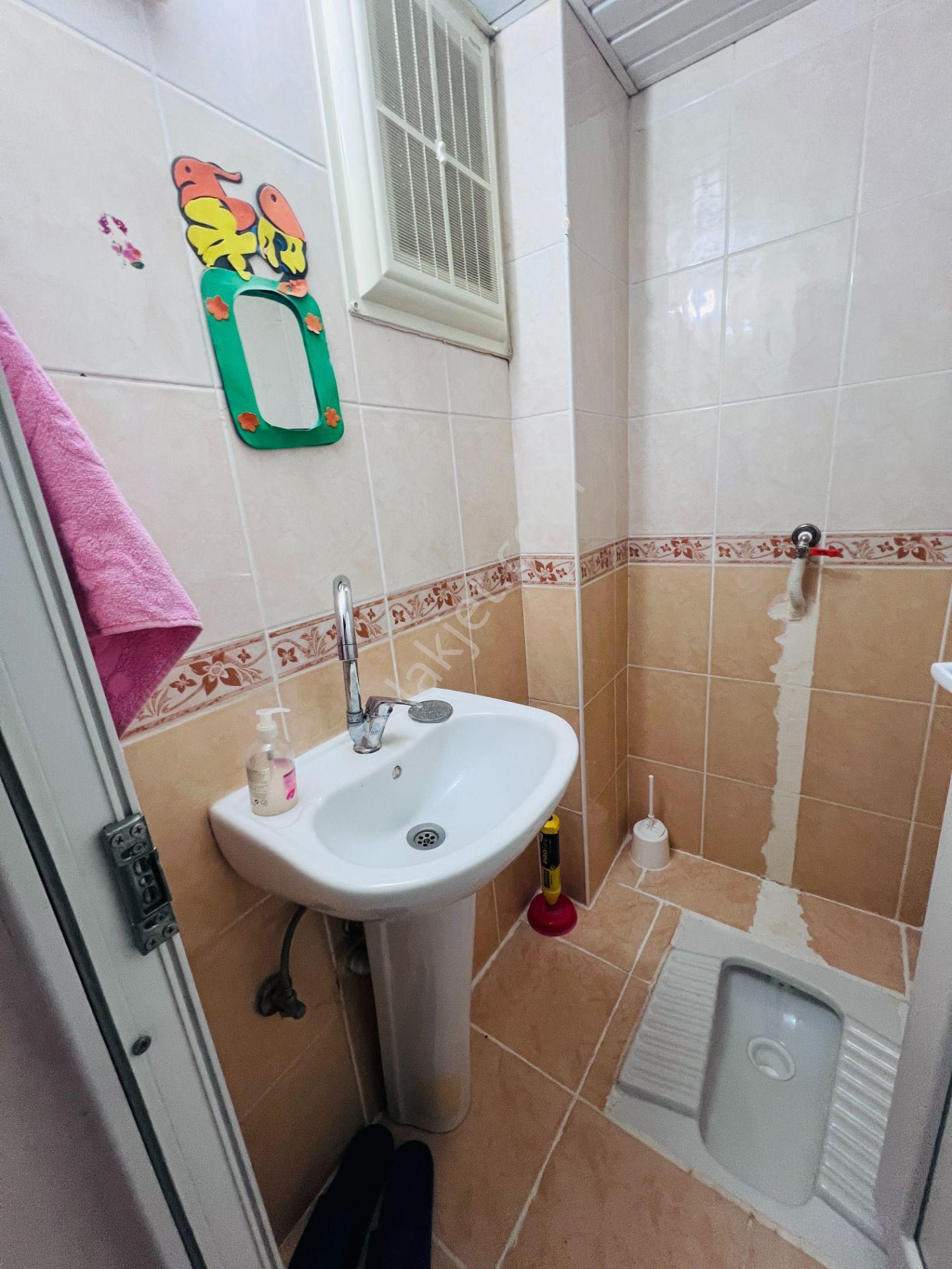 Kızıltoprakta Katta Güney Cepheli 2+1 Geniş Daire — fotoğraf 18