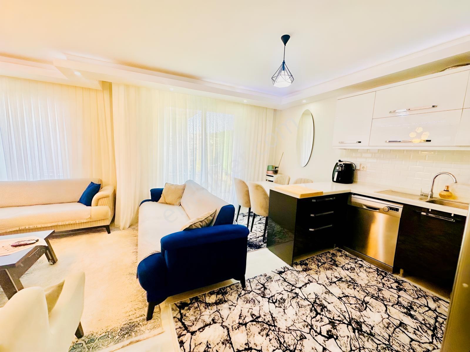 Milas Güllük Mah. Satılık 2+1 Eşyalı Dubleks Daire — fotoğraf 3