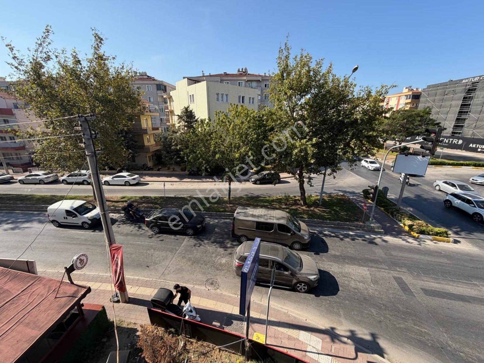 Yiğit Gayrimenkul'den Havaalanı Kavşağında Satılık 2+1 Daire — fotoğraf 22
