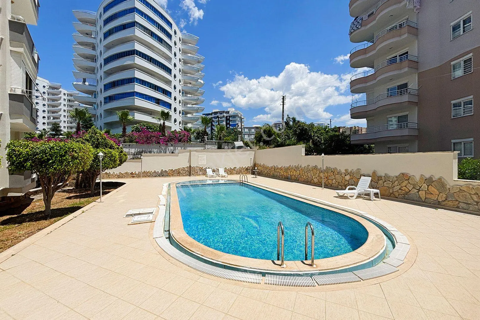 Alanya Mahmutlar Mah.full Eşyalı Satılık 2+1 Daire