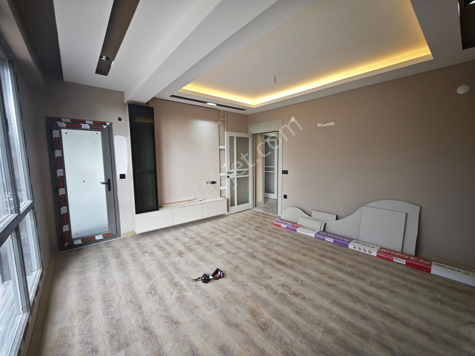Evbul'dan İzyıl Koru Park Arkasında Satılık 2+1 Ara Kat Daire — fotoğraf 6