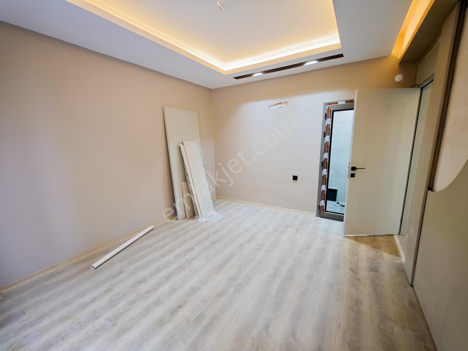 Evbul'dan İzyıl Koru Park Arkasında Satılık 2+1 Ara Kat Daire — fotoğraf 10