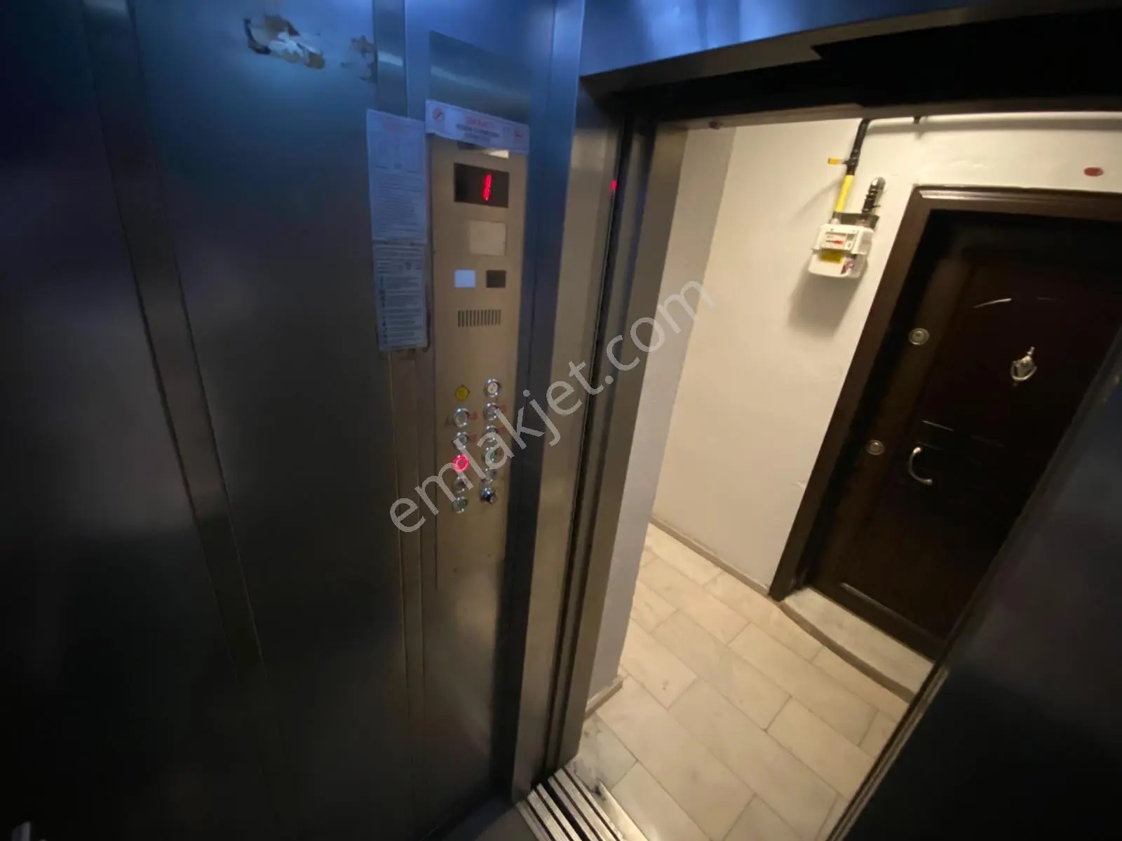 Vatan Mahallesi Satılık 2+1 Aydınlık Köşe Daire — fotoğraf 13