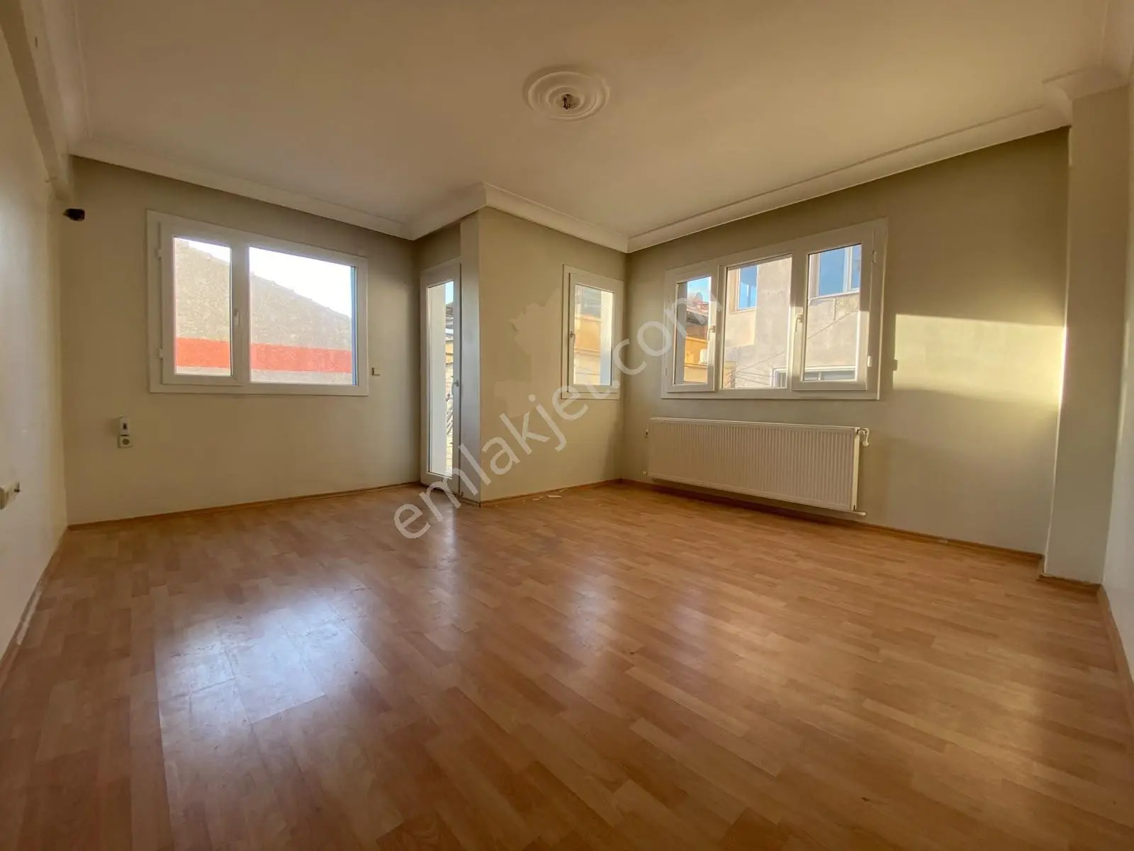 Vatan Mahallesi Satılık 2+1 Aydınlık Köşe Daire — fotoğraf 17