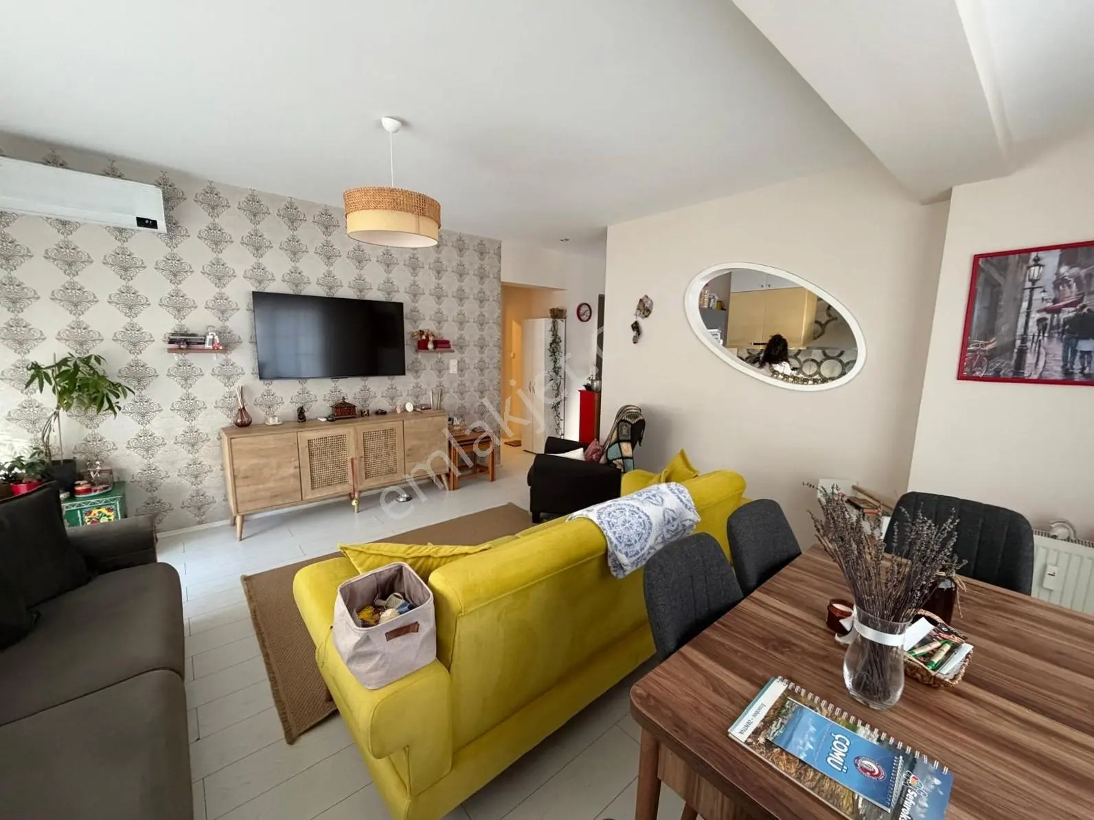 Yiğit Gayrimenkul'den Barbaros Loftnar Sitesinde Satılık 1+1 — fotoğraf 4