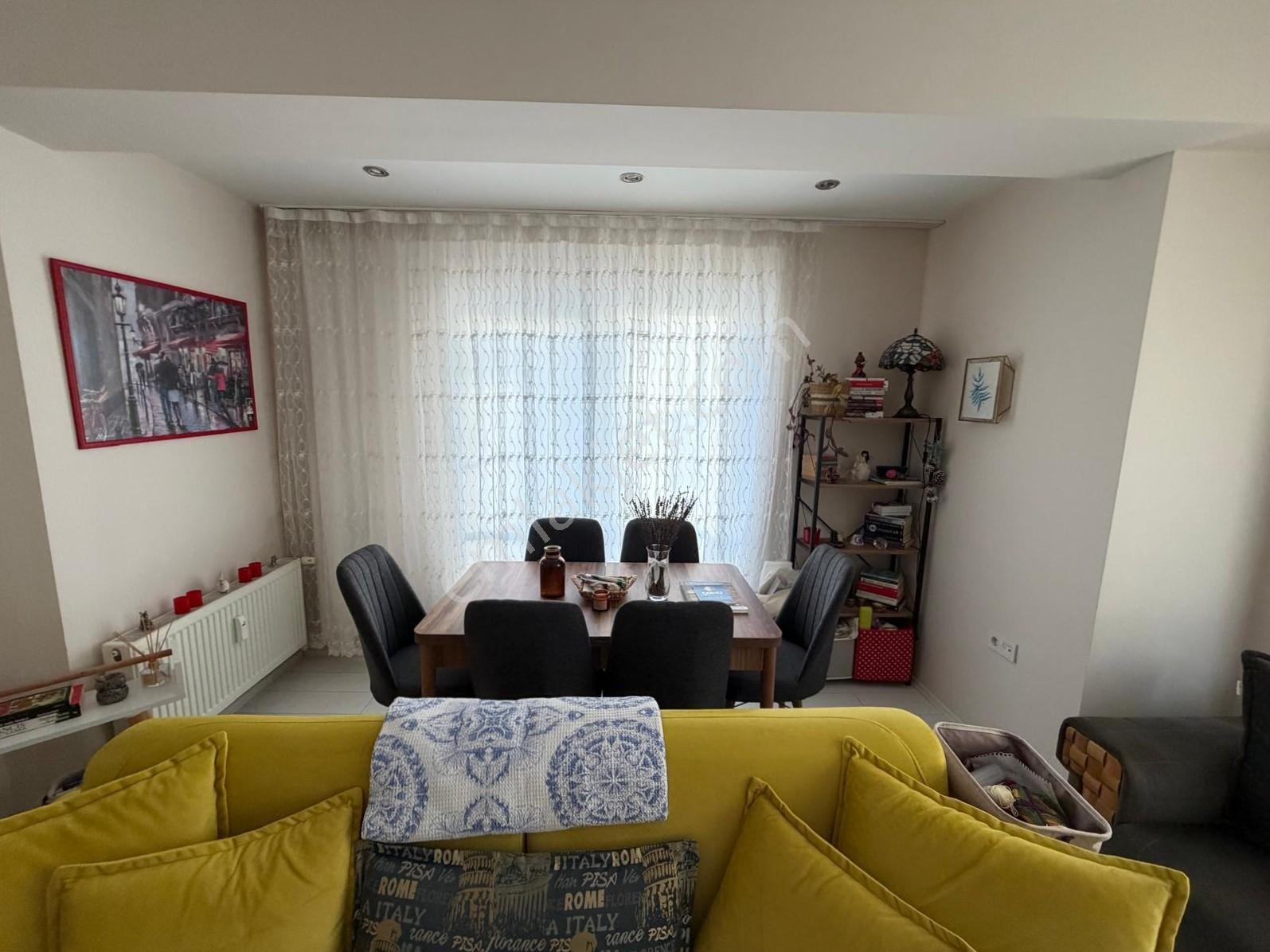 Yiğit Gayrimenkul'den Barbaros Loftnar Sitesinde Satılık 1+1 — fotoğraf 6
