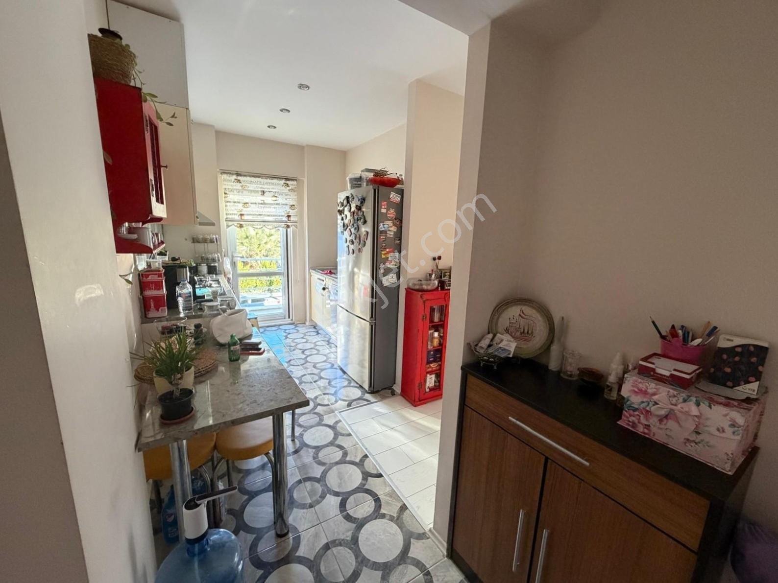Yiğit Gayrimenkul'den Barbaros Loftnar Sitesinde Satılık 1+1 — fotoğraf 8