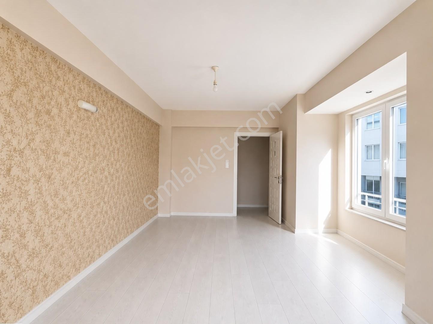 Yiğit Gayrimenkul'den Barbaros Loftnar Sitesinde Satılık 1+1 — fotoğraf 19